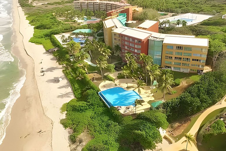 Atrayente y cómodo apto con vista al mar Caribe